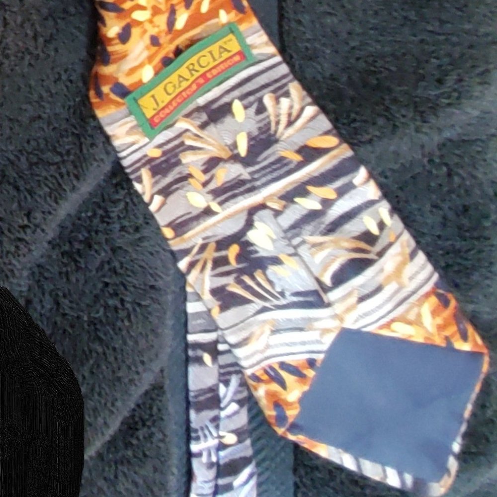 Jerry Garcia Tie from from the unlabeled collection